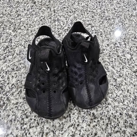Nike Black Sandals Toddler size 6c - Picture 1 of 5
